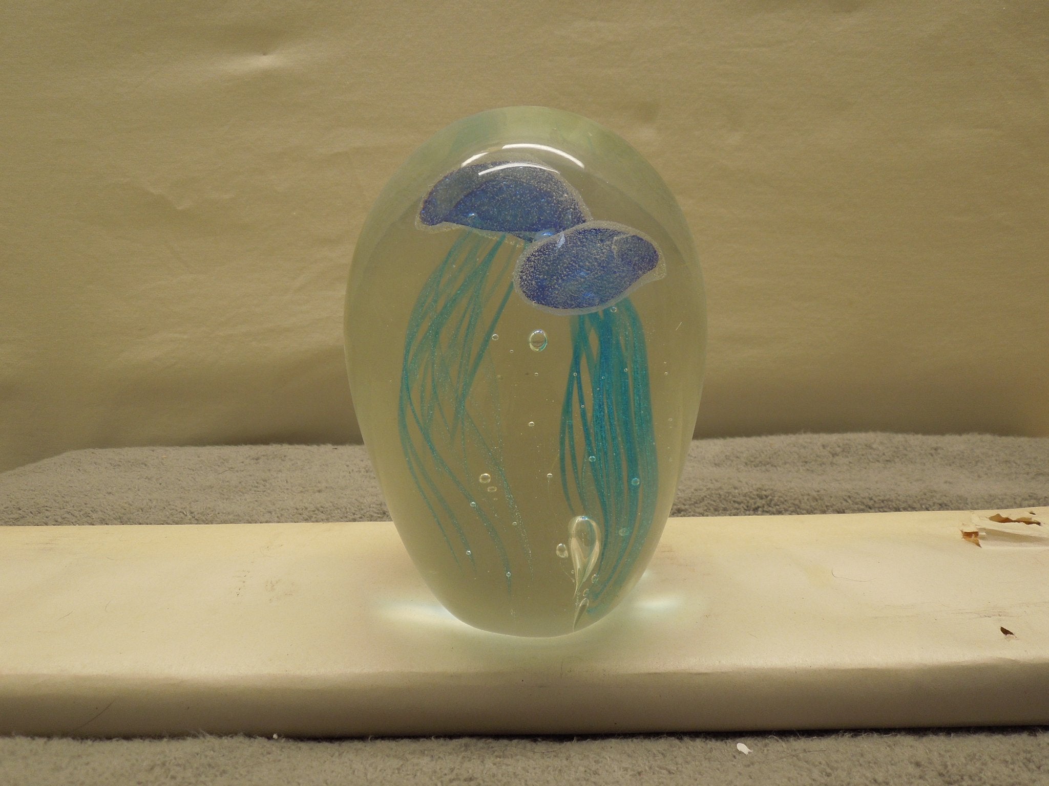 Art Glass Teal Jellyfish 6 Inch Glow In The Dark