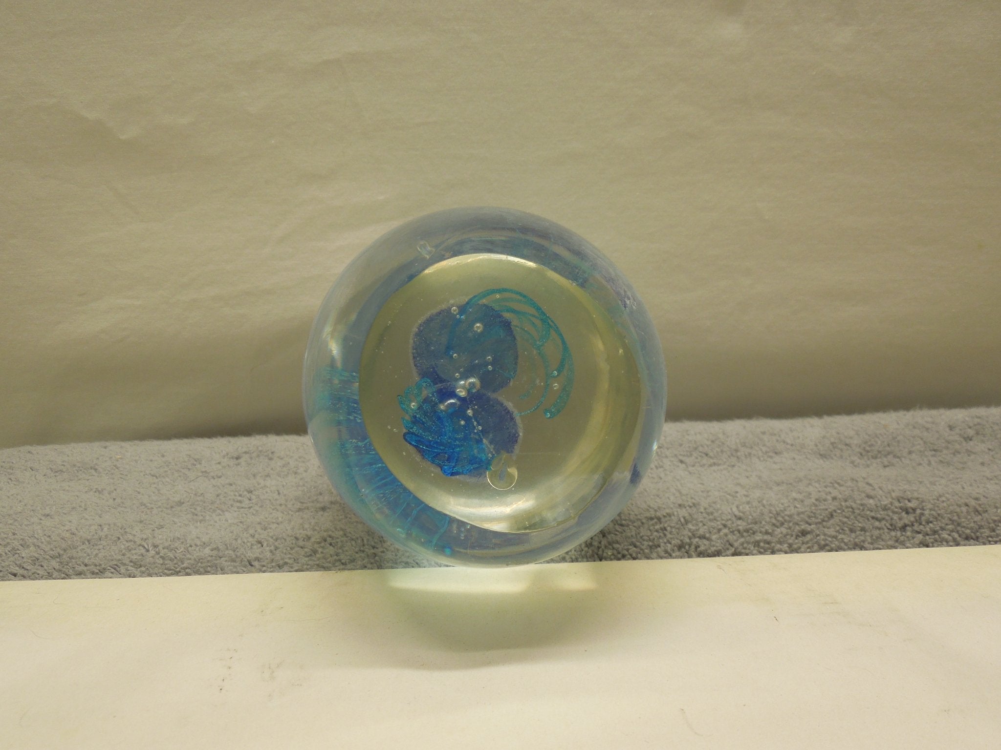 Art Glass Teal Jellyfish 6 Inch Glow In The Dark